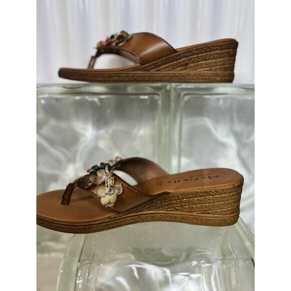 Mariella Made in Italy Floral Wedge Women's Sandals Leather Tan Multi Size 9M - Picture 4 of 6